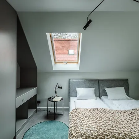 شقة Caminski Deluxe كودوفا- زدروي