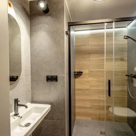 Caminski Deluxe كودوفا- زدروي